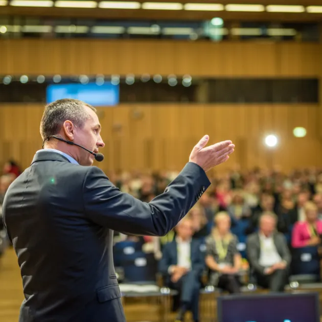 Seminar internațional – Metodologia clubului italian AFC Fiorentina (studenți)